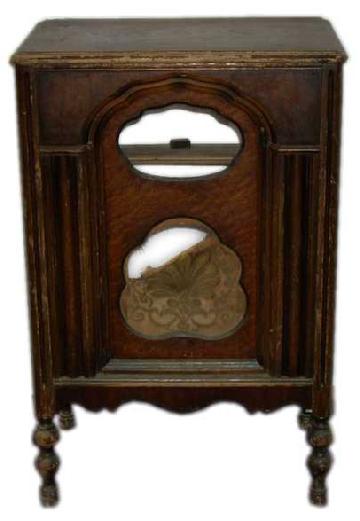 Atwater Kent 55 cabinet to be restored